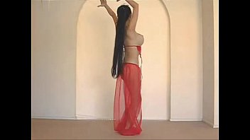 sexy thai tummy dancer