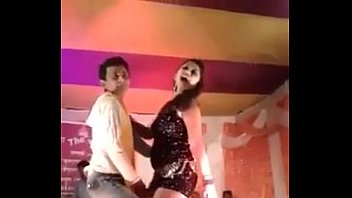 Sexy Hot Desi Teen Dancing On Stage in Public on Sex Song