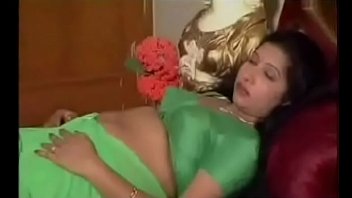 tamil aunty in mood in bed and going to bath after mood goes
