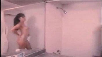 Mexicana en la ducha