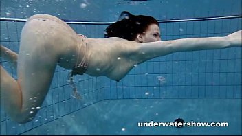 andrea demonstrates lovely bod underwater